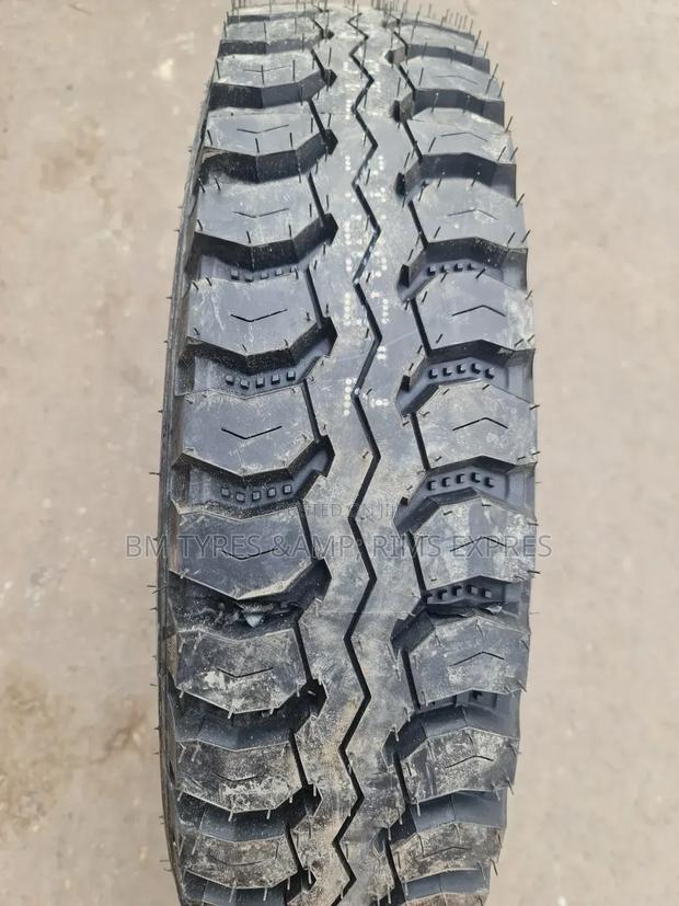 750 R16 Boto Tyres (Diff) Commercial. - main view