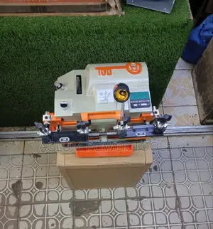 Key Cutting 100e1 Defu