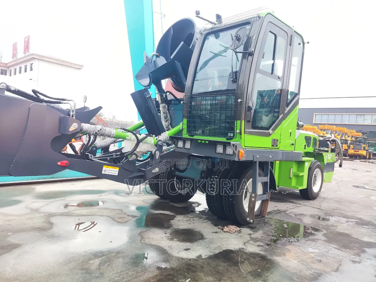 Self-Loading Concrete Mixer for Hire/ Carmix