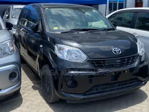 Toyota Passo 2018 Black