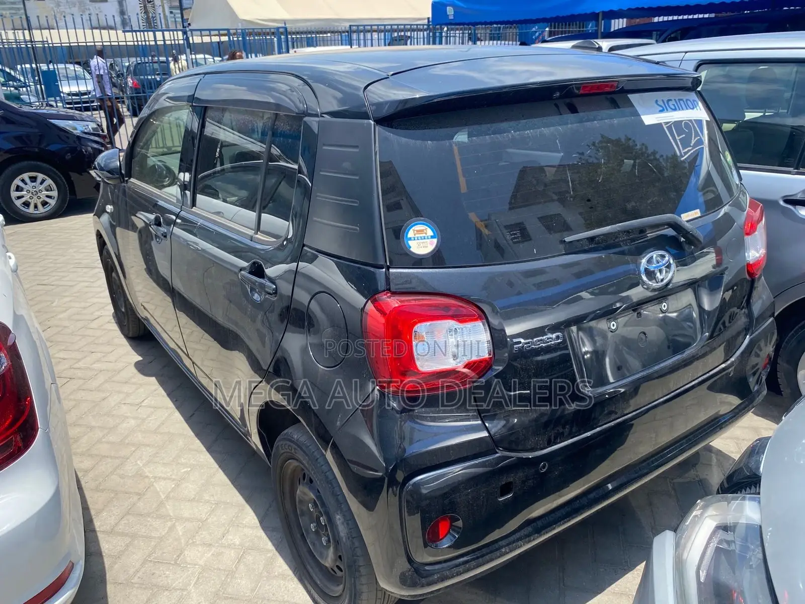 Toyota Passo 2018 Black