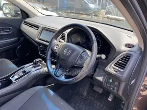 Honda Vezel 2018 Brown