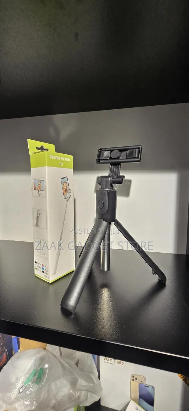 R1 Multi-Functional Selfie Stick Tripod – Bluetooth Remote - main view