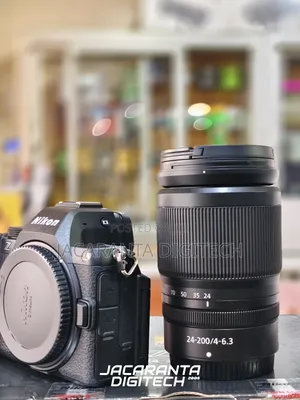 Nikon Z5 Il Mirrorless Camera With 24-200mm F/4-6.3 Lens