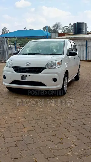 Toyota Passo 1.0 FWD 2018 White