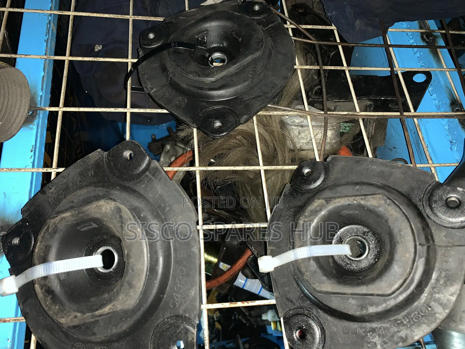 Shock Mounting Tiida/Y12/Nv200
