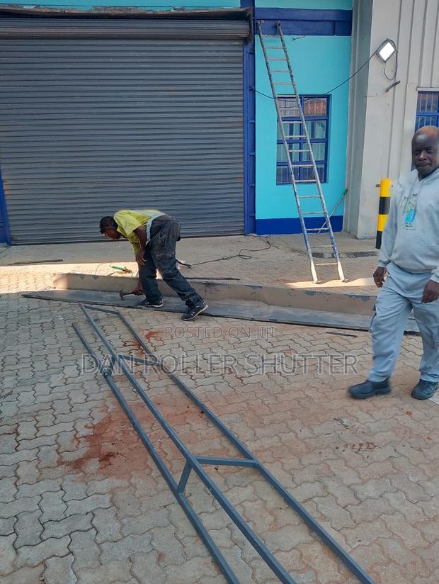 Manual Roller Shutter Door Installation – Affordable Durable - thumbnail 3