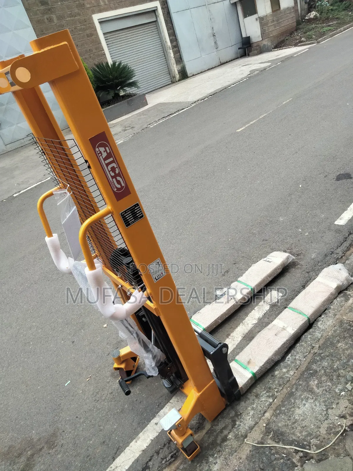 Hand/Foot Operated Manual Stacker