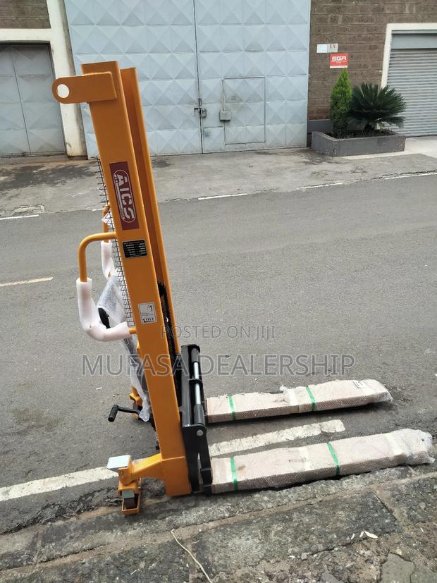 Manual Stacker (2ton×1.6m) - thumbnail 3