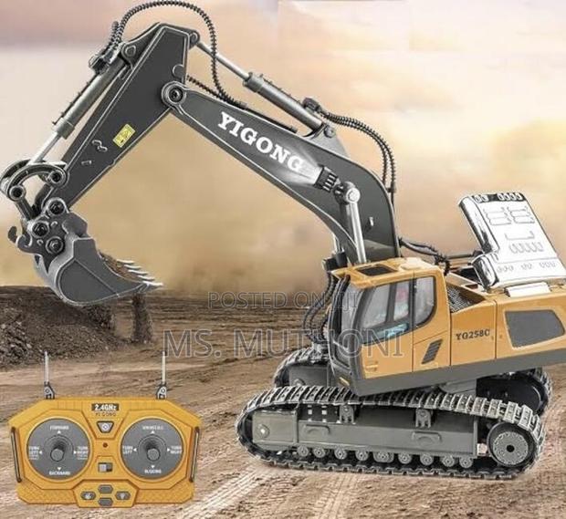 Rechargeable Remote Control Excavator Toy for Boys - thumbnail 3