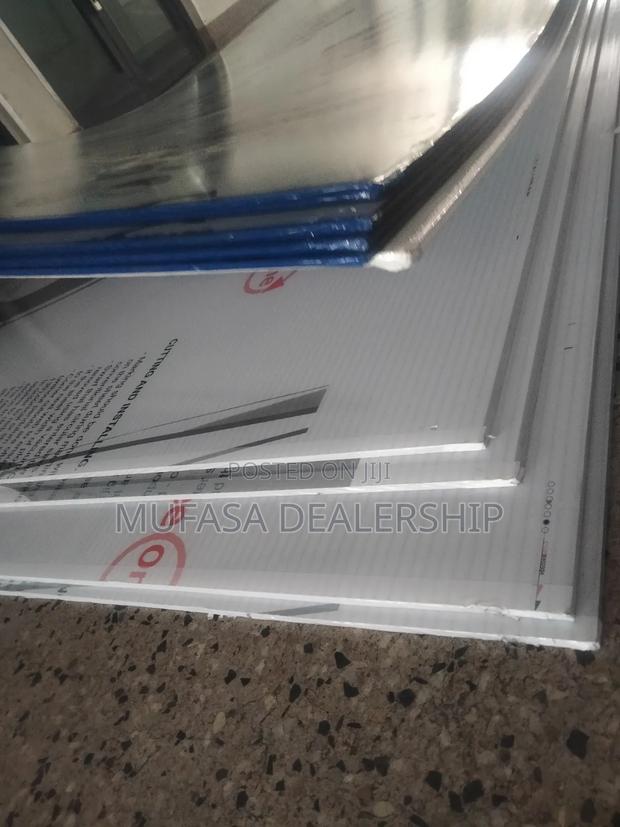 Polycarbonate Resin Sheet - thumbnail 3