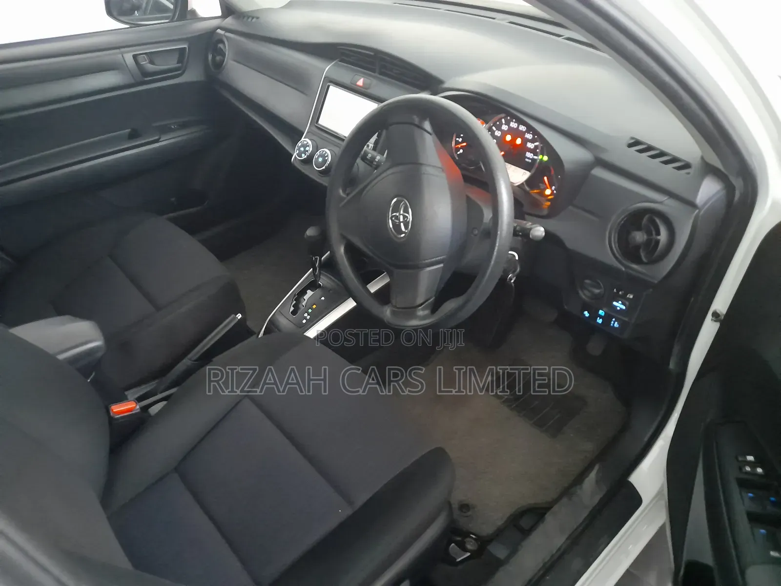 Toyota Corolla Fielder 2018 White