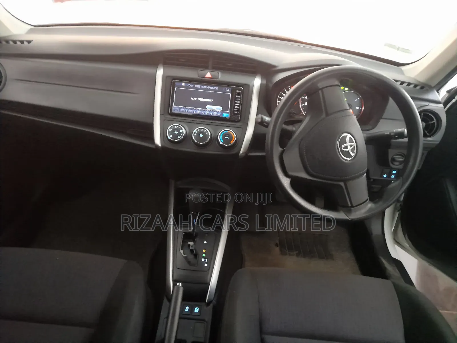 Toyota Corolla Fielder 2018 White