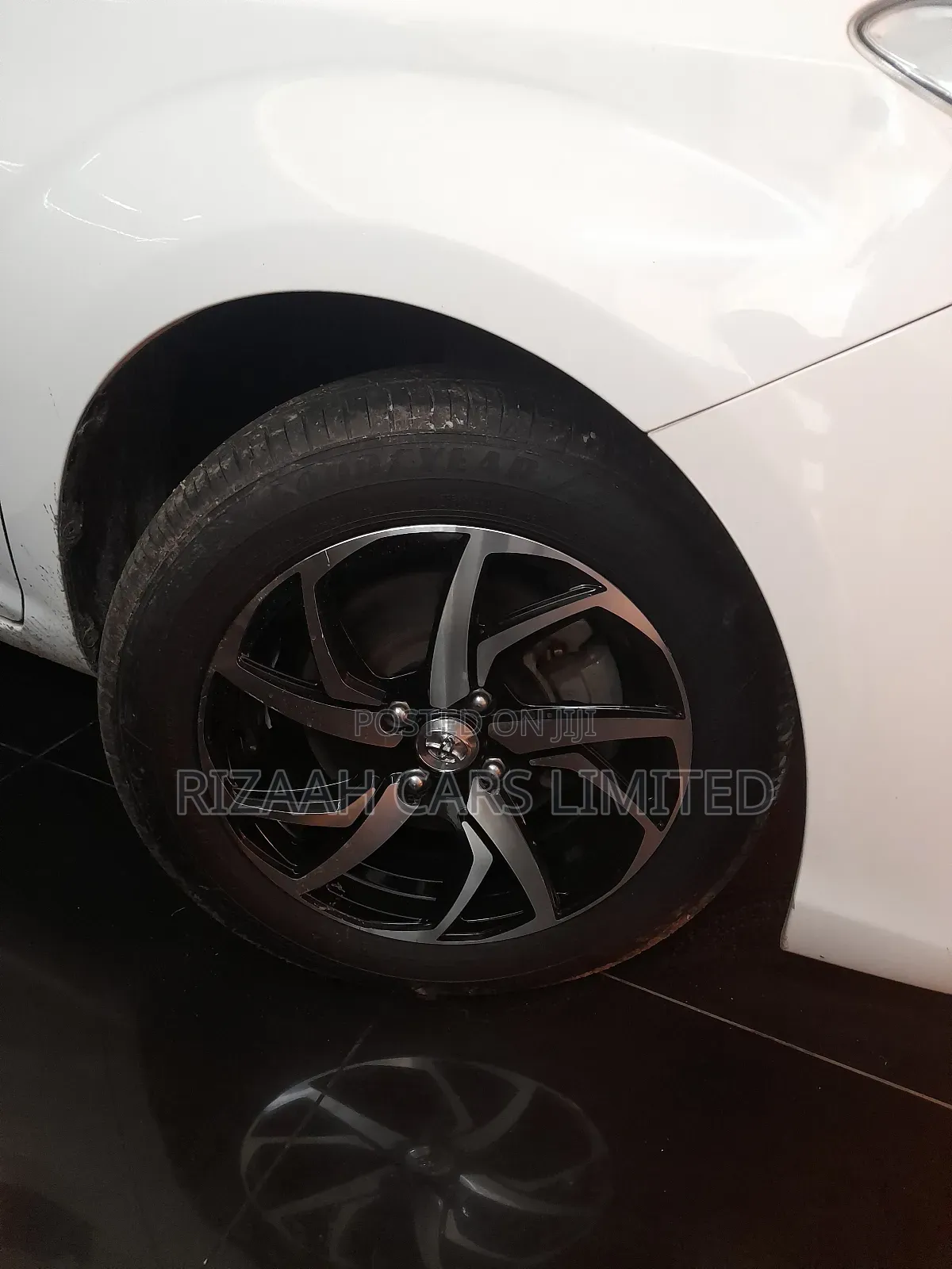Toyota Corolla Fielder 2018 White