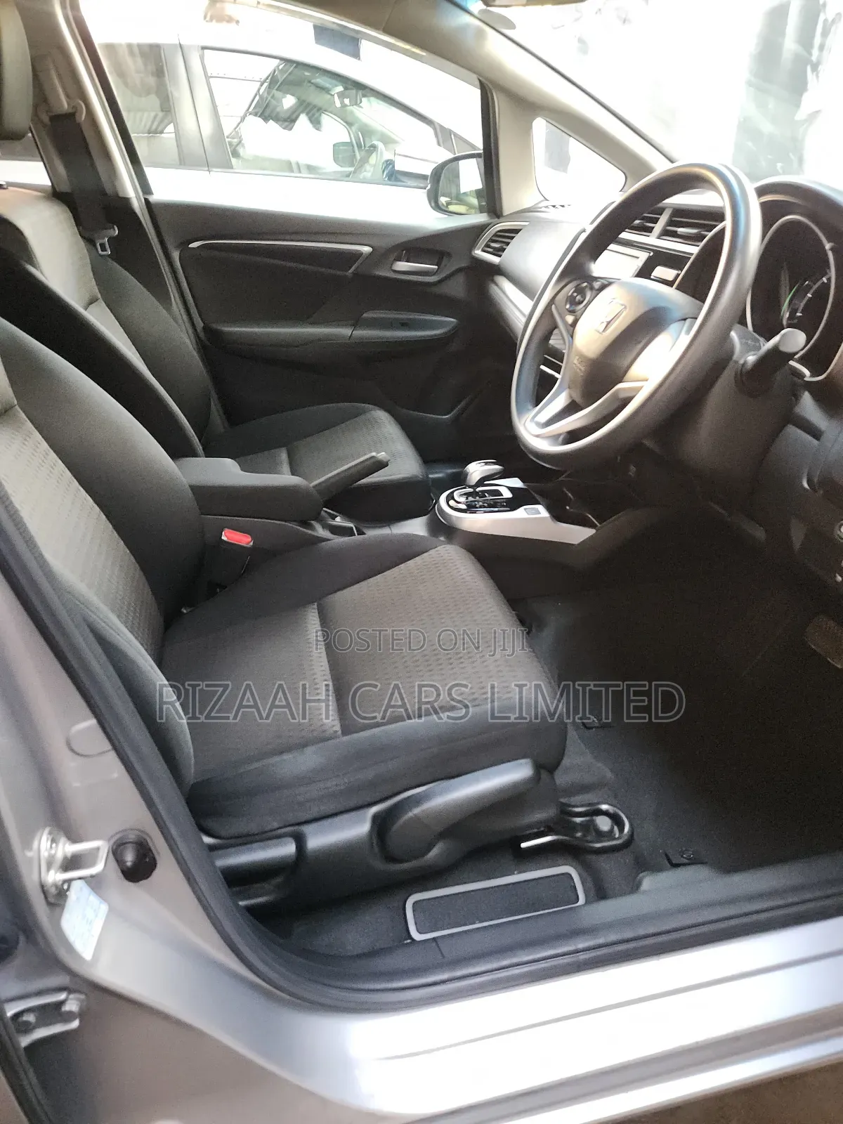 Honda Fit 2018 Silver