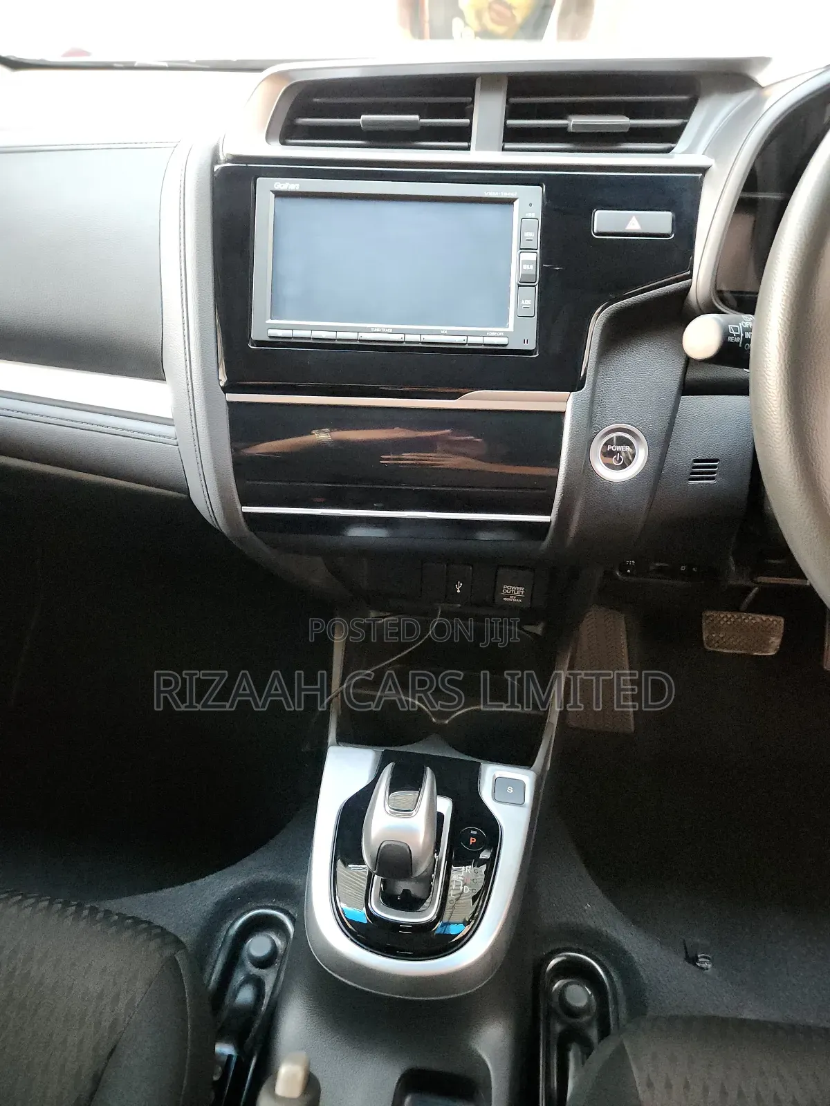 Honda Fit 2018 Silver