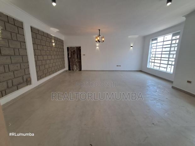 3bdrm Duplex in Gateway Mall Area for rent - thumbnail 9