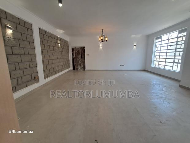 3bdrm Duplex in Gateway Mall Area for rent - thumbnail 11