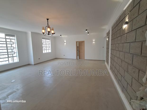 3bdrm Duplex in Gateway Mall Area for rent - thumbnail 12