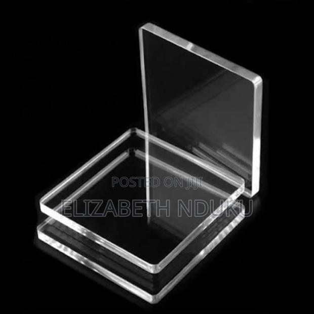 Easy Installation Clear Acrylic Sheets