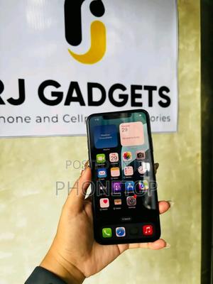 Apple iPhone 11 Pro Max 256 GB Green - main view