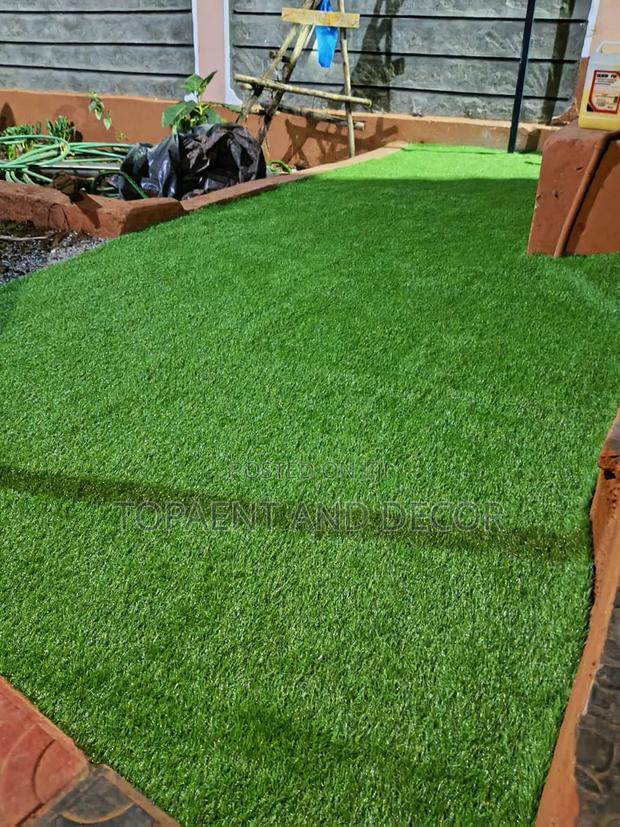 Lush Green Turf Grass Carpet Easy to Clean