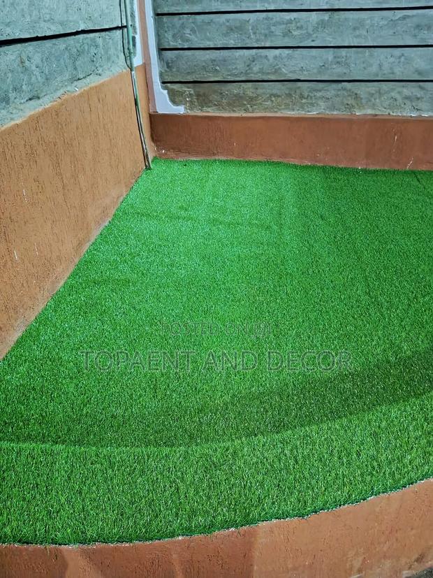 Decorative Artificial Lawn That Adds Natural Vibes