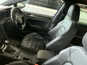 Volkswagen Golf R 4-Door w/DCC & Navigation 2018 Blue