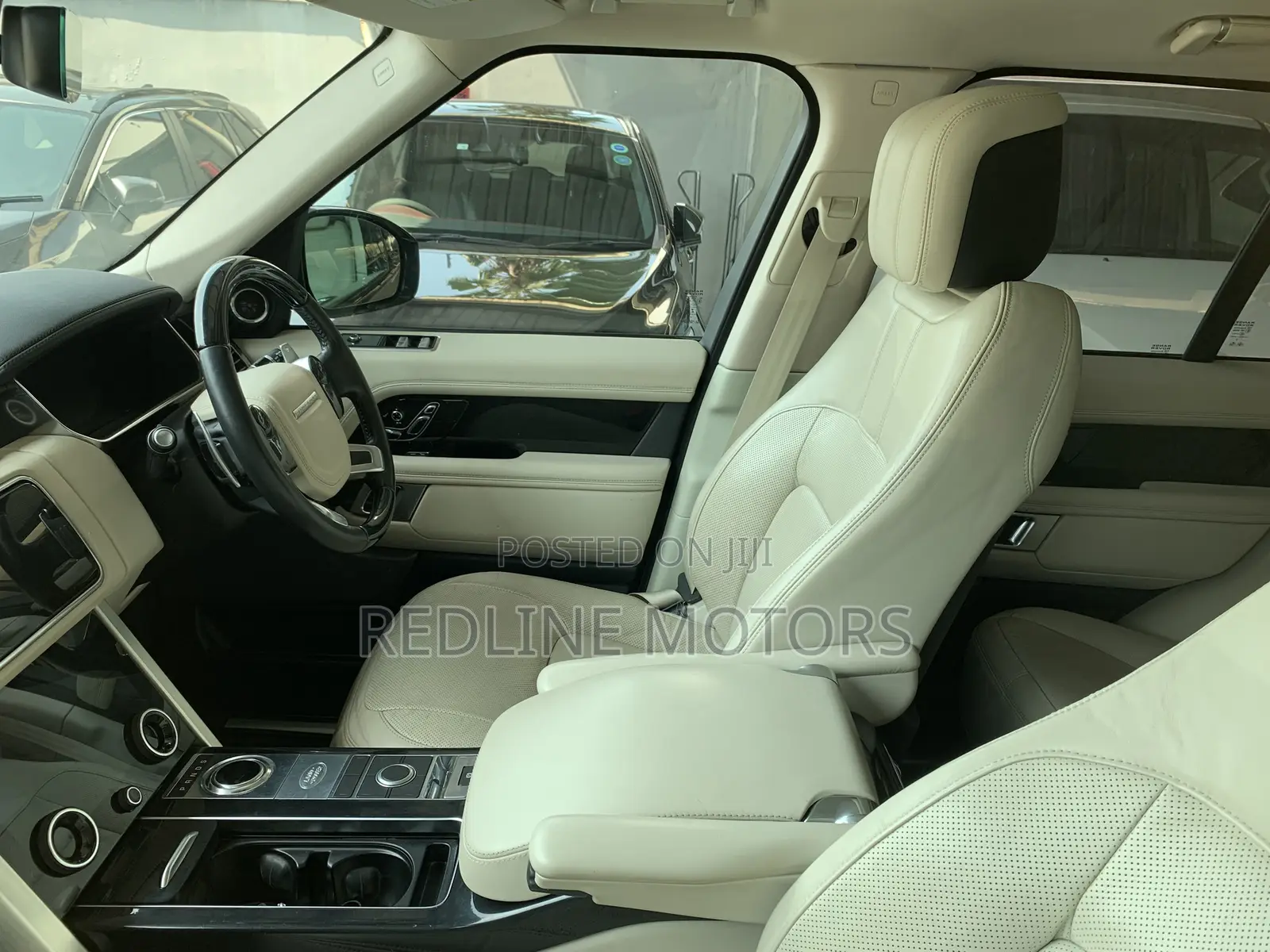 Land Rover Range Rover Vogue 2019 Gold
