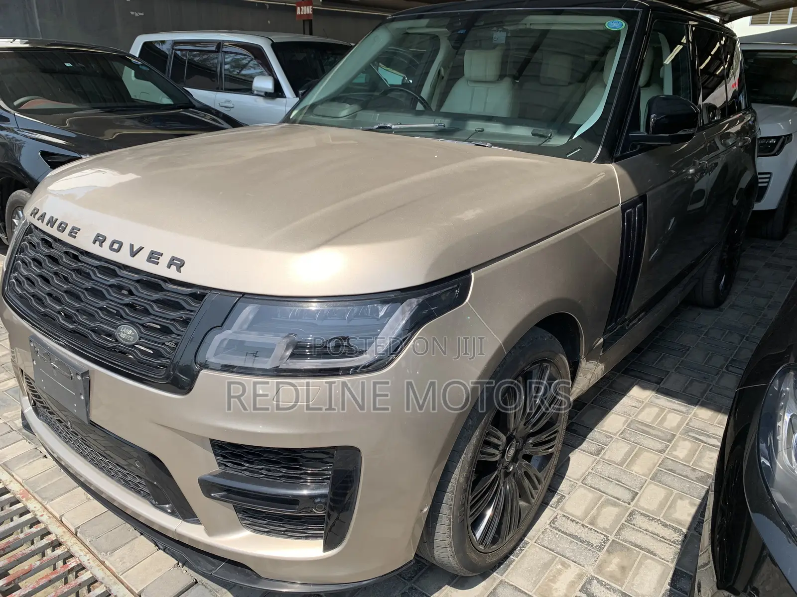 Land Rover Range Rover Vogue 2019 Gold