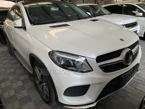Mercedes-Benz GLE-Class GLE 350d 4MATIC 2018 Pearl