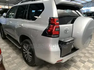 Toyota Land Cruiser Prado 2.8 2021 Silver