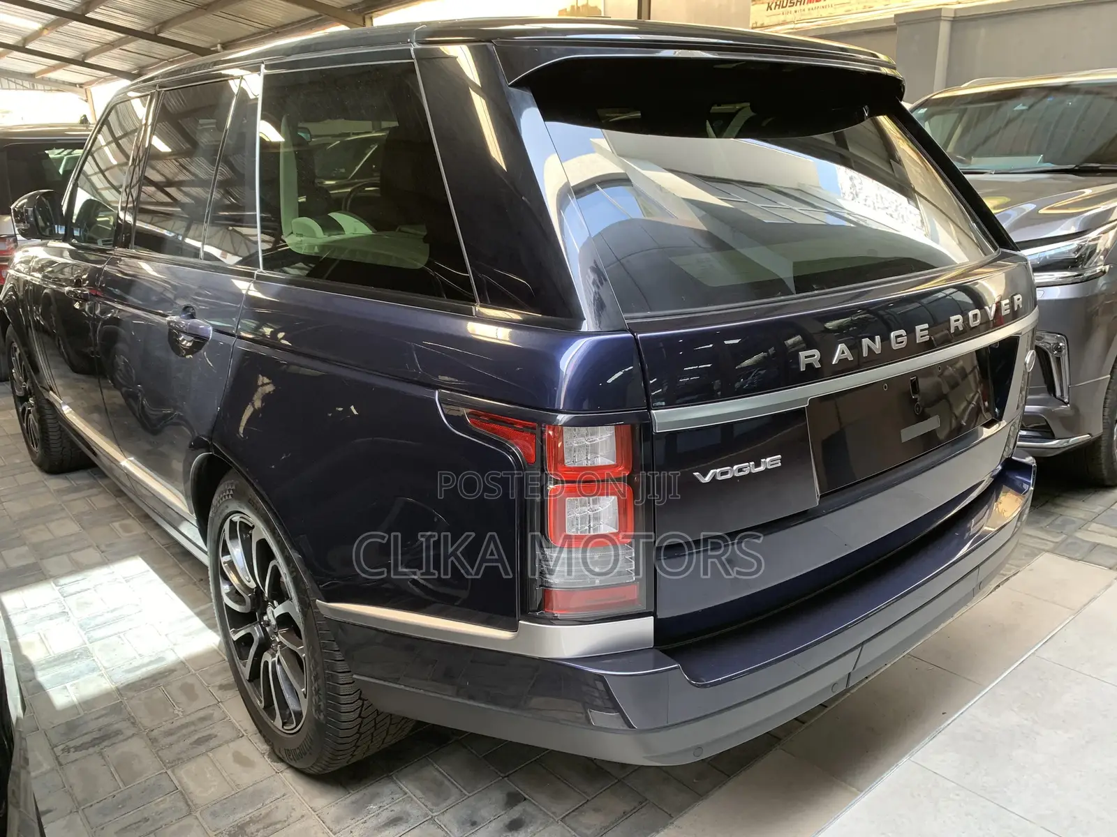 Land Rover Range Rover Vogue 2017 Blue