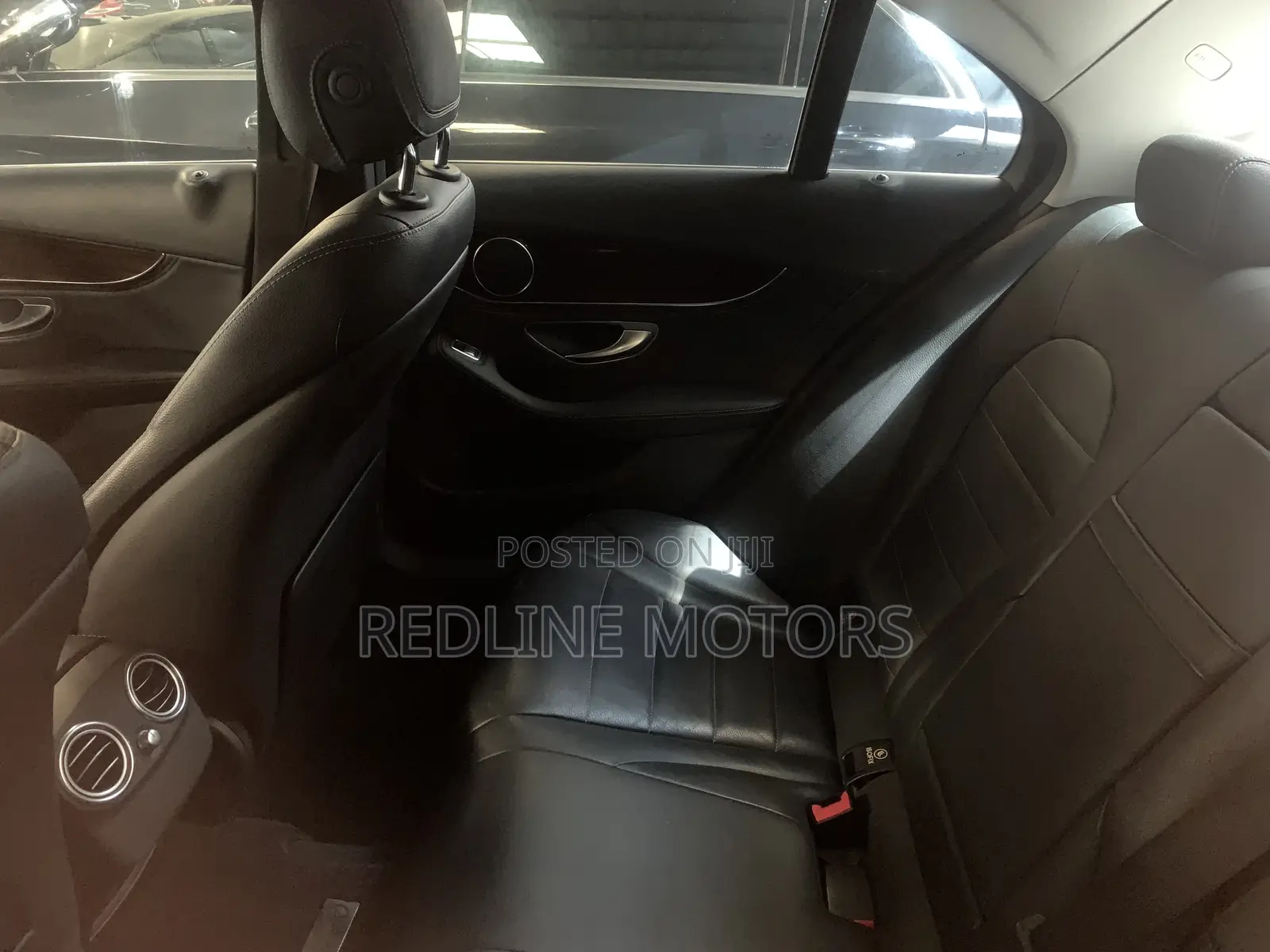Mercedes-Benz C200 2018 Blue