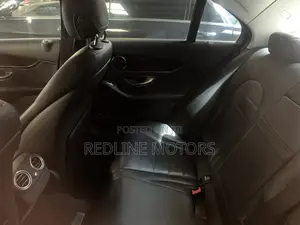 Mercedes-Benz C200 2018 Blue