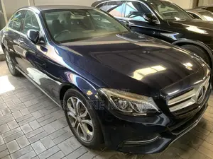 Mercedes-Benz C200 2018 Blue