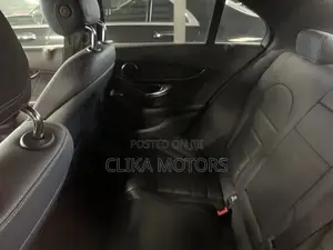 Mercedes-Benz C220 Base 2018 White