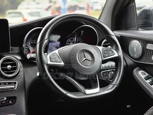 Mercedes-Benz GLC-Class 2019 White