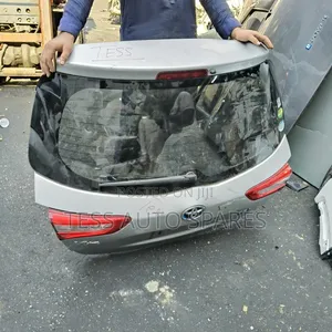Toyota Vitz 2017 Boot Available