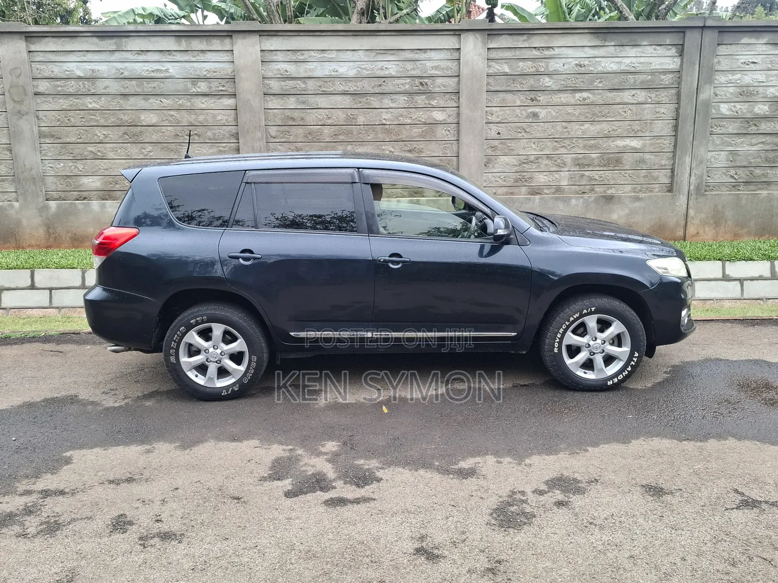 Toyota Vanguard 2012 Gray