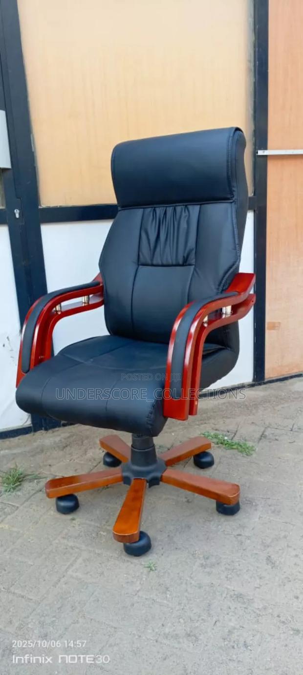 Black Leather Office Chair - main view