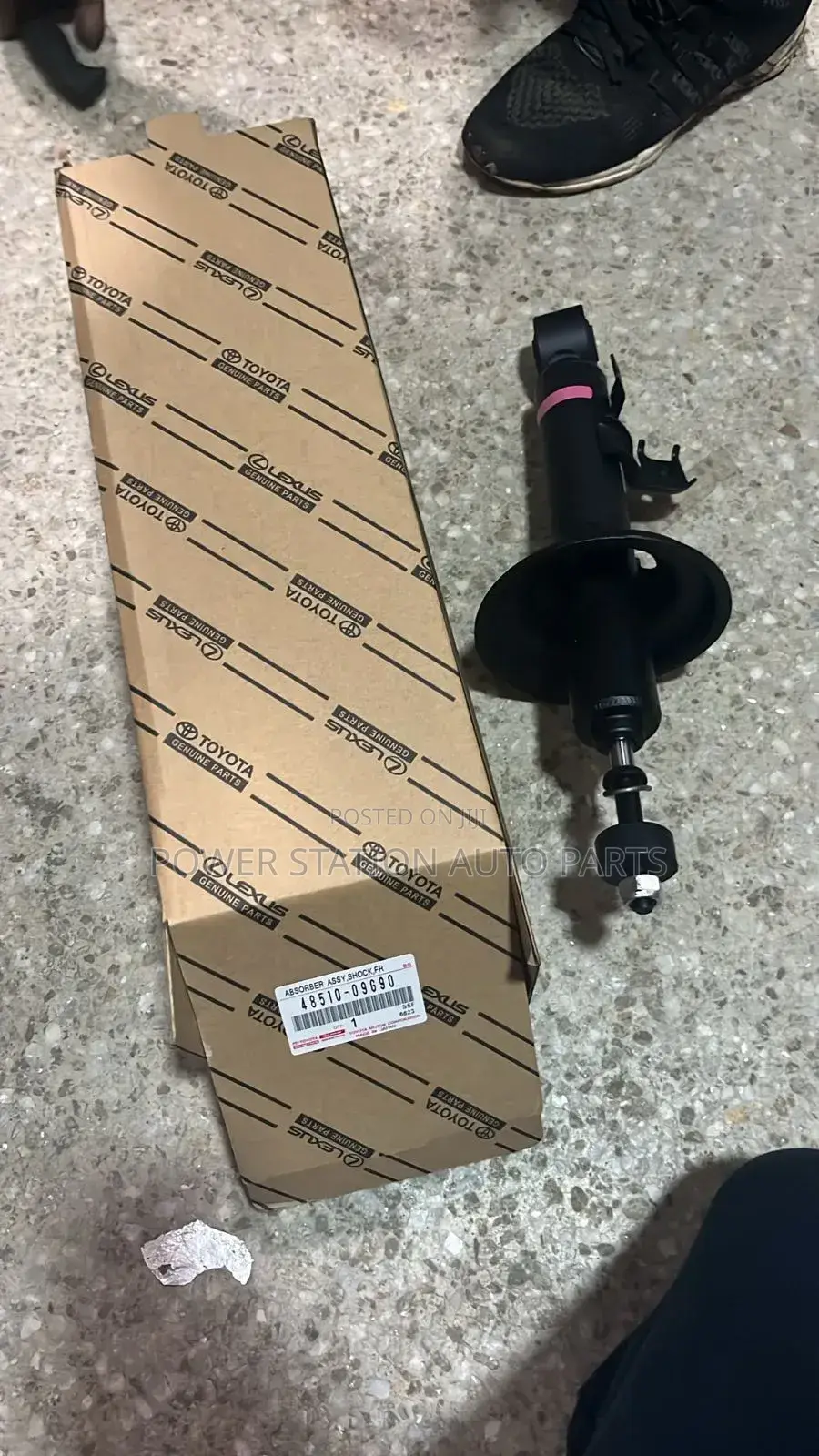 Shock Absorbers Toyota Hilux Front