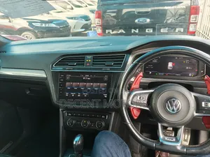 Volkswagen Tiguan 2.0T SEL R-Line Black AWD 4MOTION 2019 Black