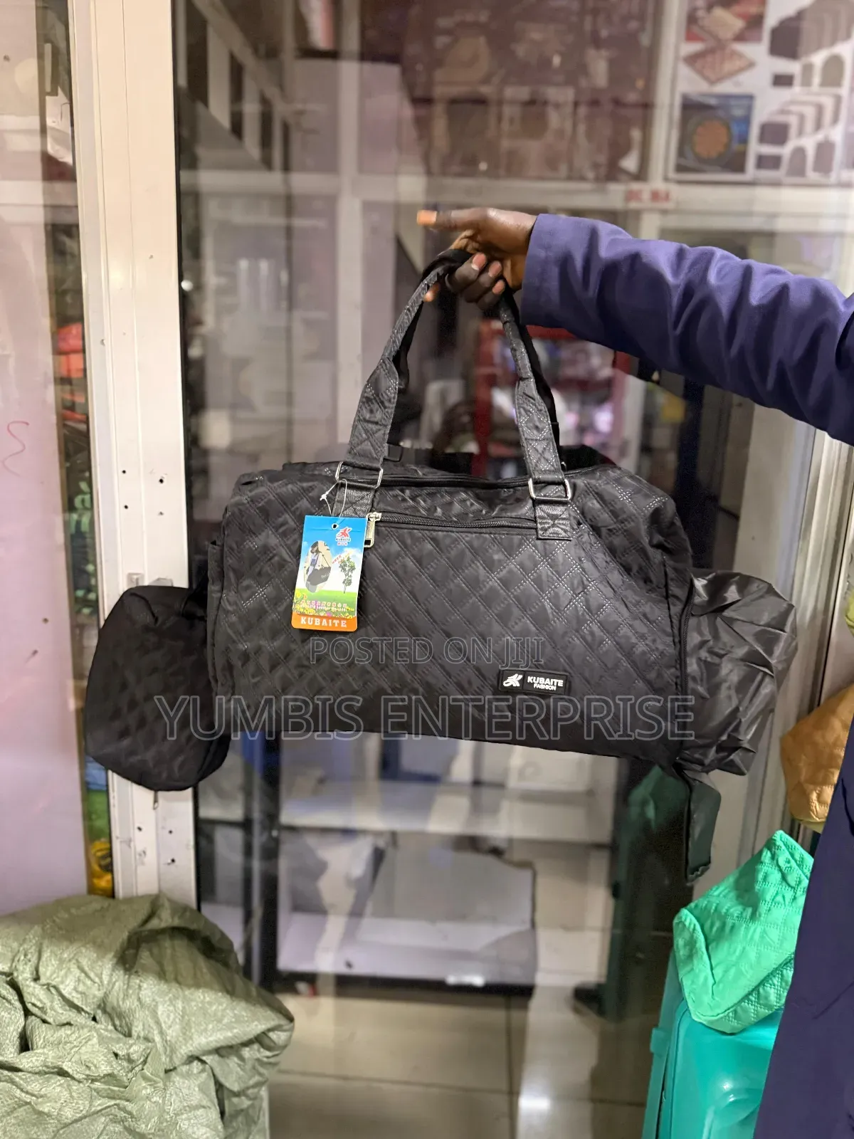 Black Gym Bags With an Extra Pouch