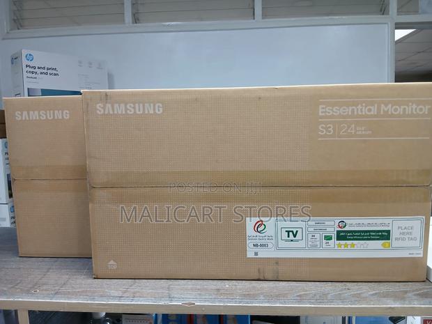 Samsung S3 24′′ Essential Monitor - main view
