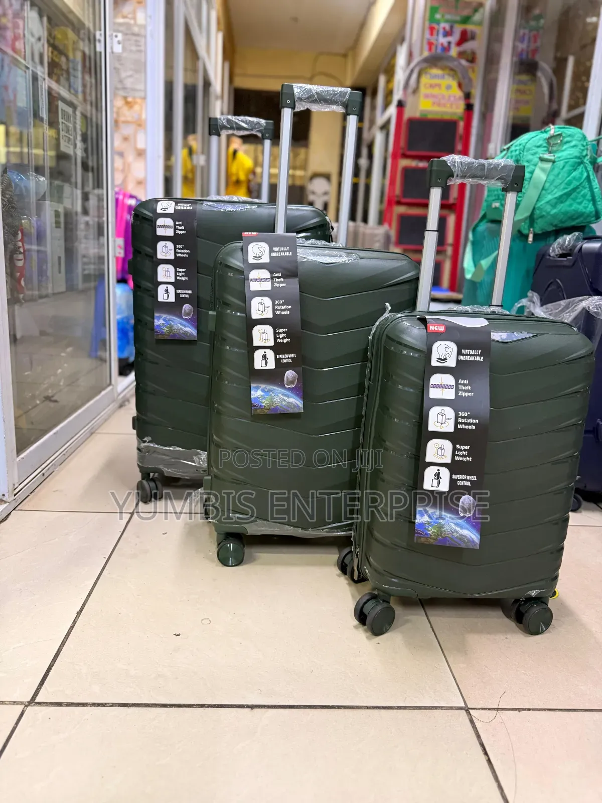 Jungle Green Premium Quality Suitcases 3 In1 Set Size 27 at 7000 Only