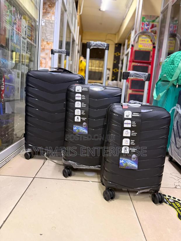 3 In1 Rubber Suitcase Set at 7000 Full Set Size 4 - thumbnail 2