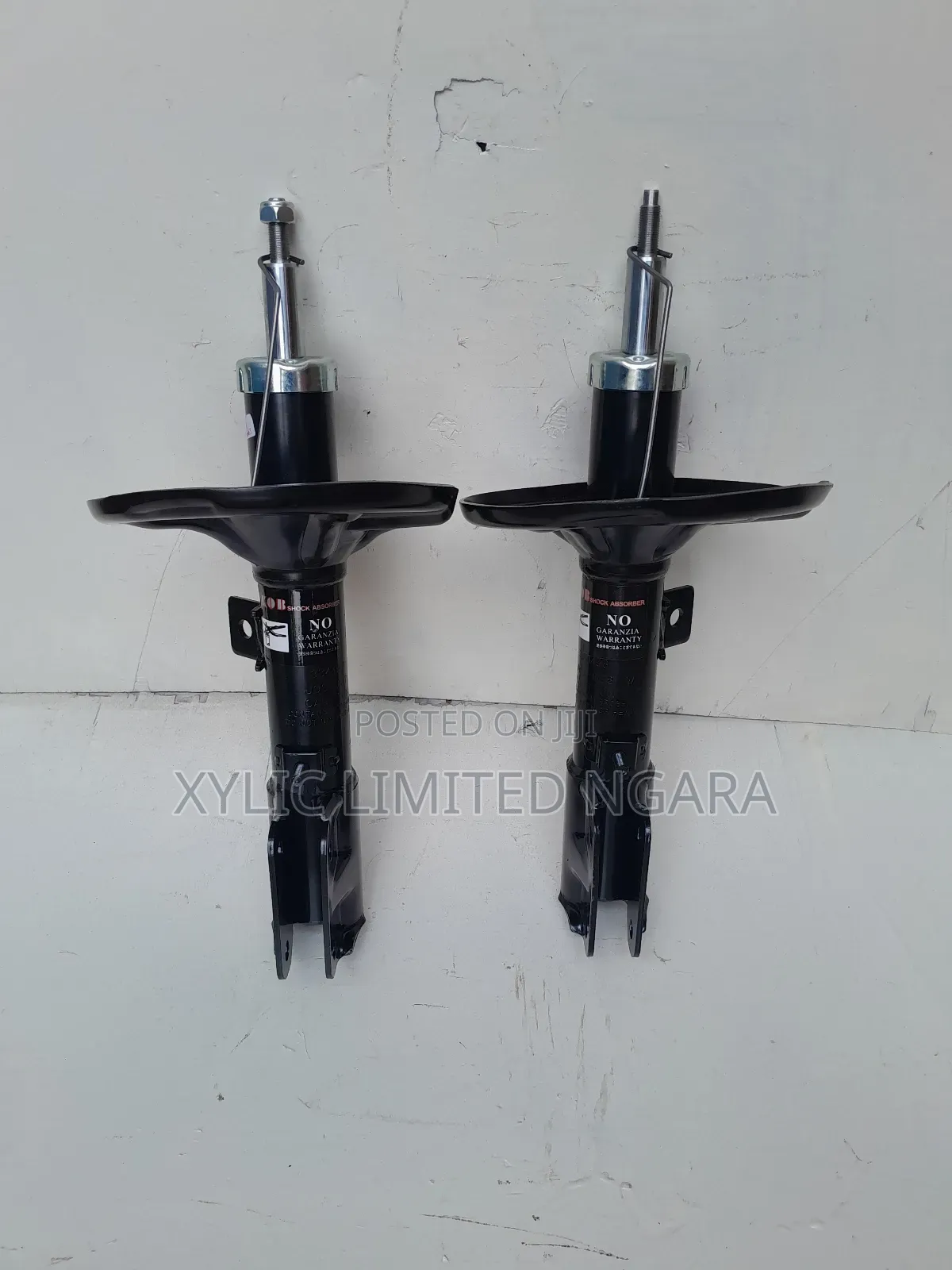 Mitsubishi Chariot Front Shock Absorbers