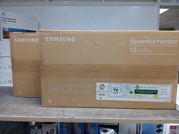 Samsung S3 22′′ Essential Monitor - main view