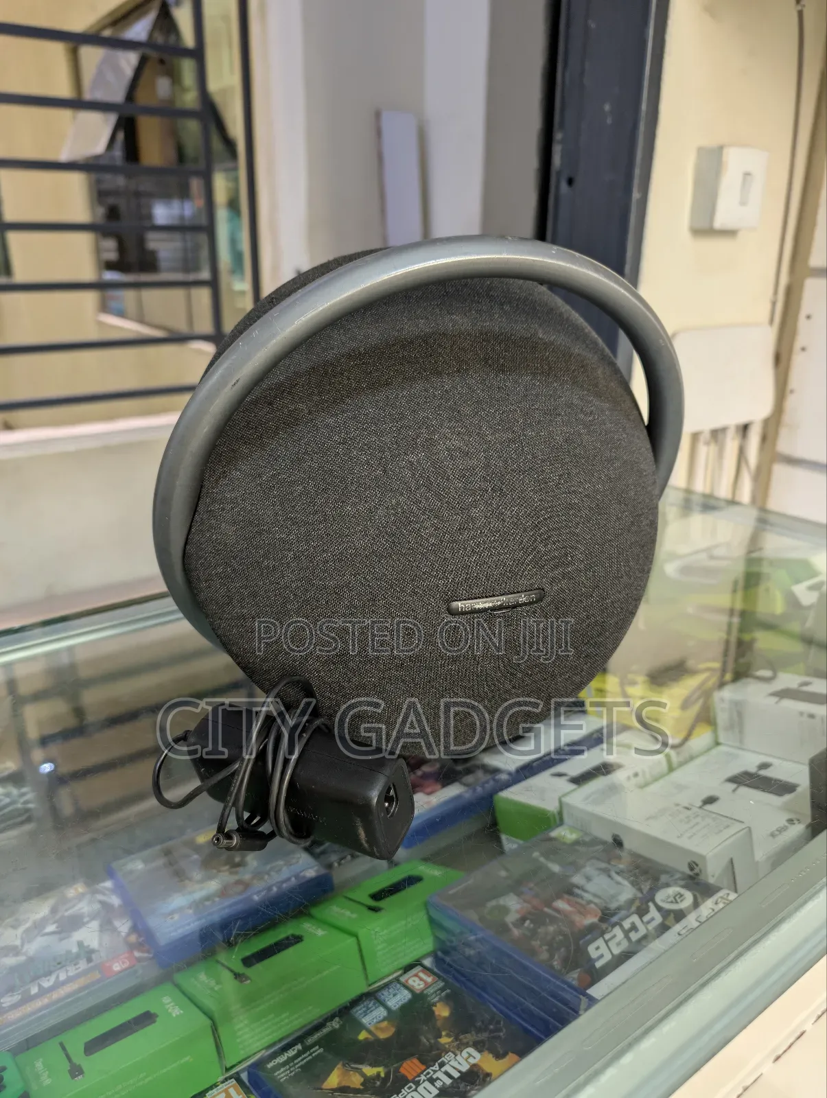 Harman Kardon Onyx Studio 7 Used Very Clean